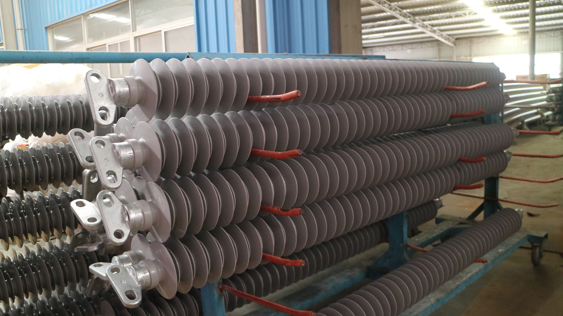 전력 주파수 뚫림 전압 100kV ~ 1000kV 역 포스트 단열기 5kg ~ 200KGS 실리콘 고무